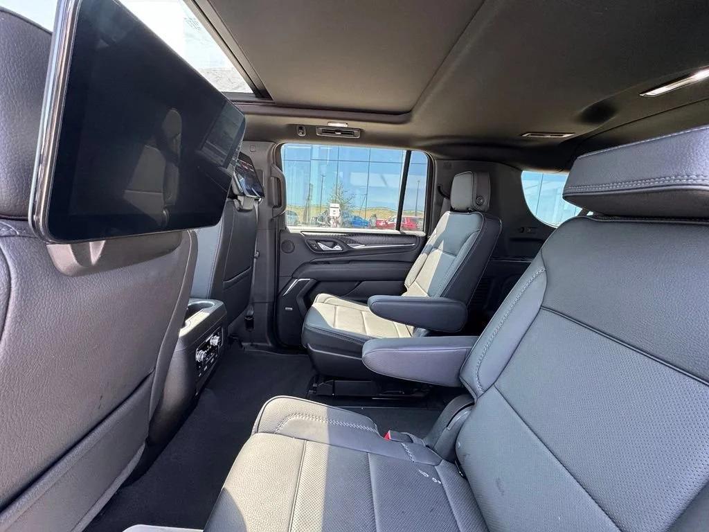 gmc yukon xl 2024 1GKS1JKL7RR229176 image gmc yukon xl 2024 1GKS1JKL7RR229176 image